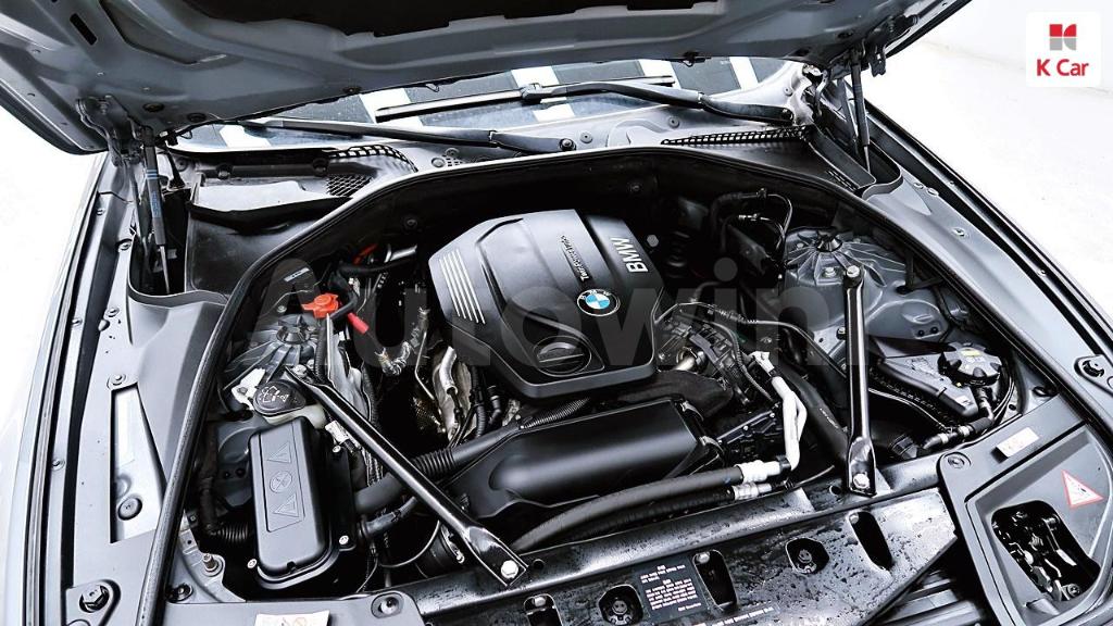2015 BMW 5 SERIES F10  520D XDRIVE - 9