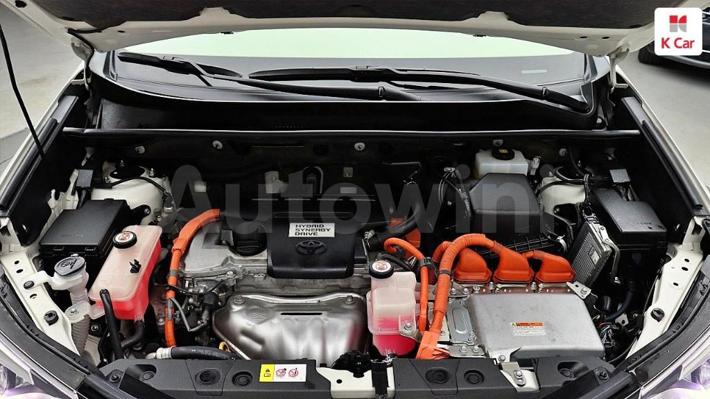 2018 TOYOTA RAV4 2.5 4WD HYBRID - 9