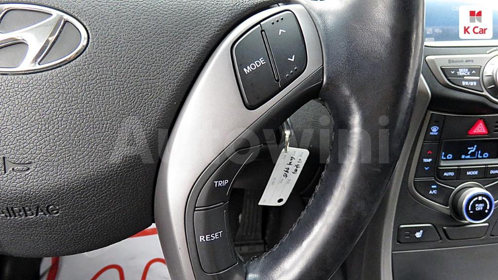 2015 HYUNDAI  AVANTE ELANTRA 1.6 GDI SMART - 26