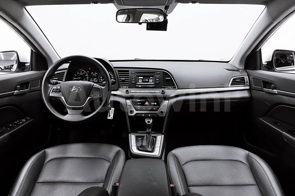 2016 HYUNDAI AVANTE AD ELANTRA 1.6 GDI STYLE - 32