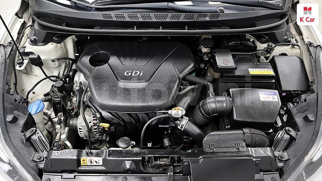 2015 HYUNDAI  AVANTE ELANTRA 1.6 GDI SMART - 9