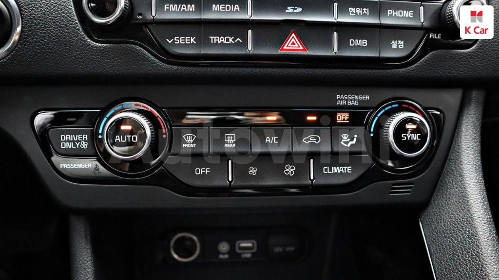2017 KIA NIRO PRESTIGE - 25