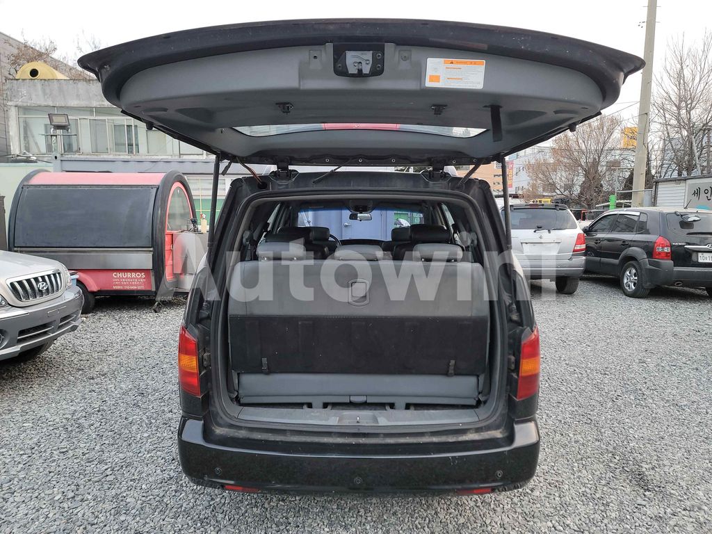 2010 SSANGYONG  RODIUS STAVIC RD400 AUTO - 10