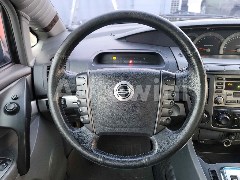 2010 SSANGYONG  RODIUS STAVIC RD400 AUTO - 17