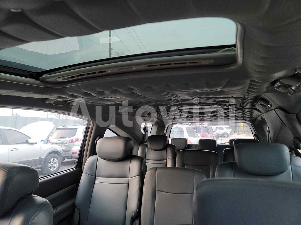2010 SSANGYONG  RODIUS STAVIC RD400 AUTO - 21