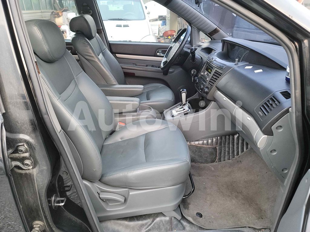 2010 SSANGYONG  RODIUS STAVIC RD400 AUTO - 23