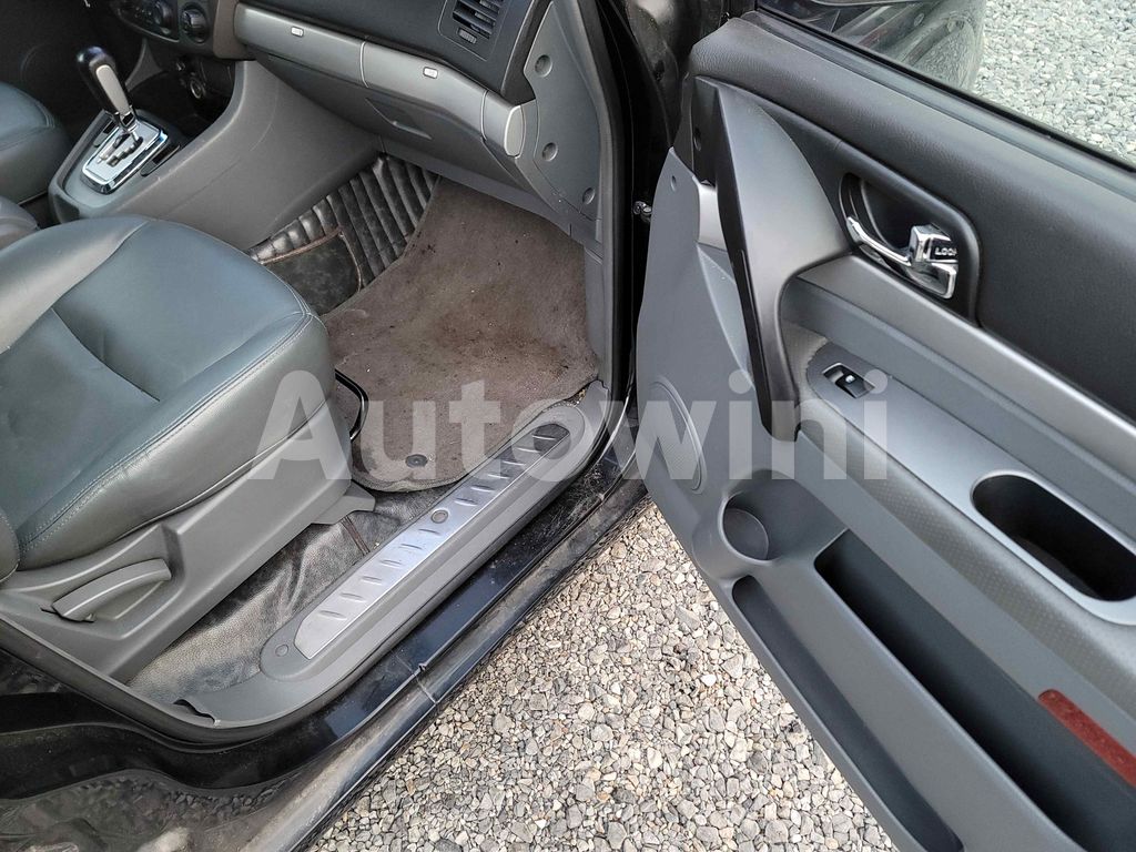 2010 SSANGYONG  RODIUS STAVIC RD400 AUTO - 29