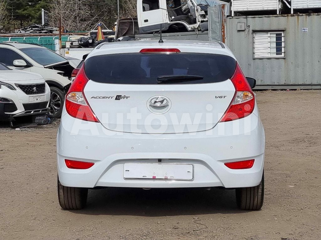 KMHCT51UGHU320749 2017 HYUNDAI ACCENT  MODERN 1.6 VGT STEERING REMOCON/REAR CAMERA/LEATHER SEATS/ABS/AT-3