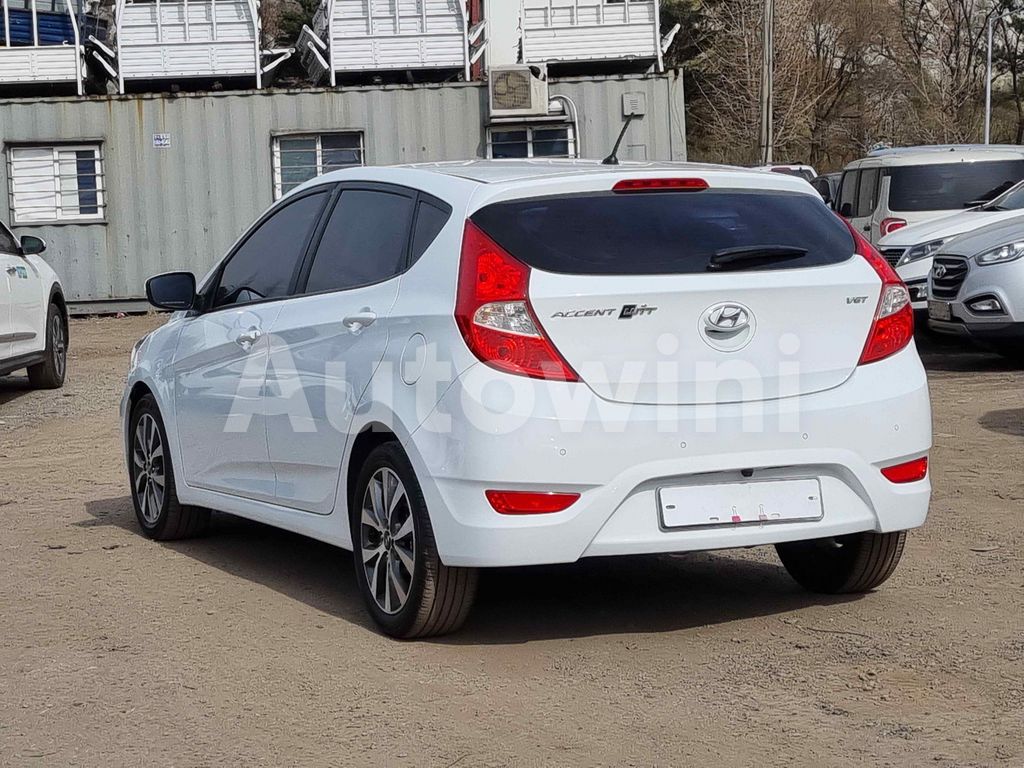 2017 HYUNDAI ACCENT  MODERN 1.6 VGT STEERING REMOCON/REAR CAMERA/LEATHER SEATS/ABS/AT - 7