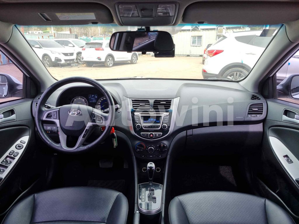 2017 HYUNDAI ACCENT  MODERN 1.6 VGT STEERING REMOCON/REAR CAMERA/LEATHER SEATS/ABS/AT - 9