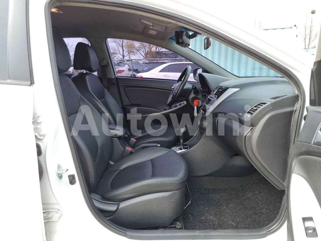 2017 HYUNDAI ACCENT  MODERN 1.6 VGT STEERING REMOCON/REAR CAMERA/LEATHER SEATS/ABS/AT - 13