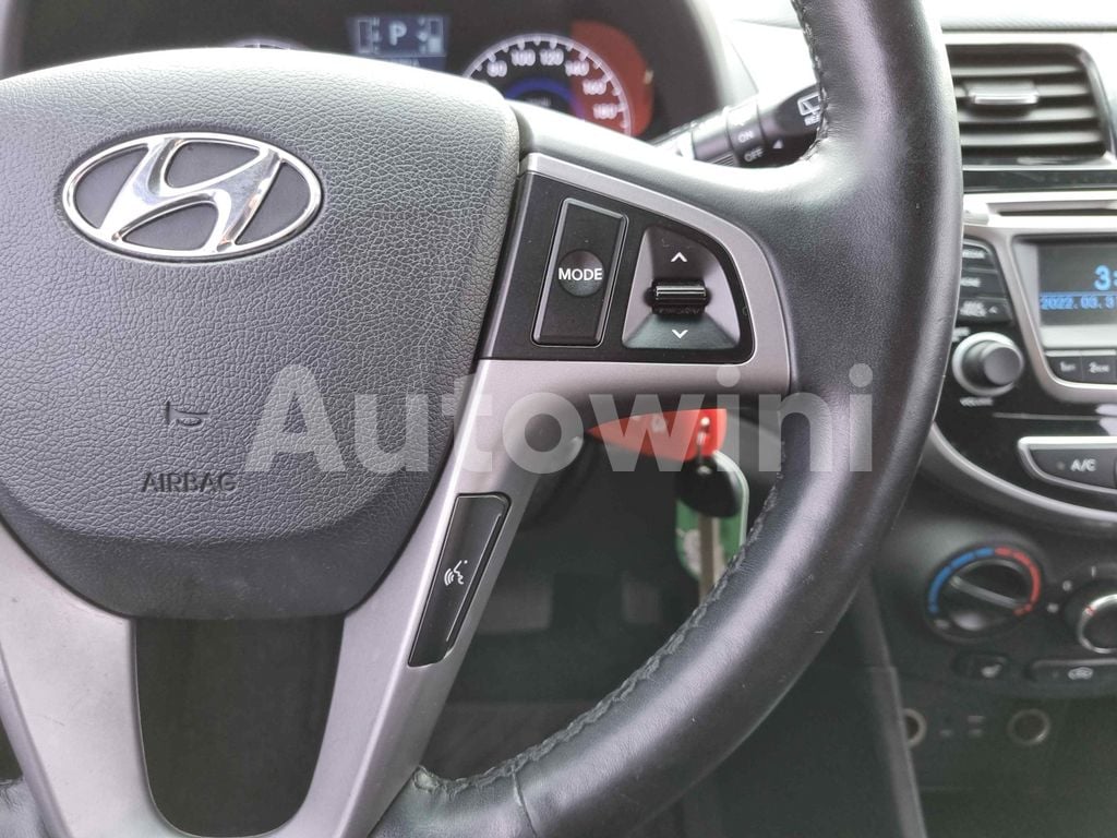 2017 HYUNDAI ACCENT  MODERN 1.6 VGT STEERING REMOCON/REAR CAMERA/LEATHER SEATS/ABS/AT - 21