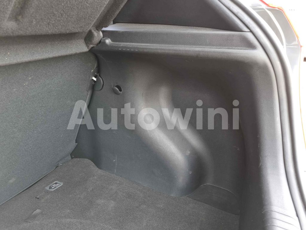2017 HYUNDAI ACCENT  MODERN 1.6 VGT STEERING REMOCON/REAR CAMERA/LEATHER SEATS/ABS/AT - 34