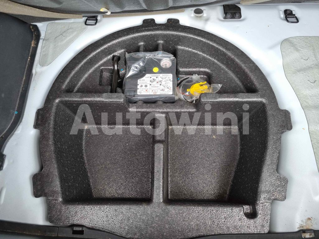 2017 HYUNDAI ACCENT  MODERN 1.6 VGT STEERING REMOCON/REAR CAMERA/LEATHER SEATS/ABS/AT - 35