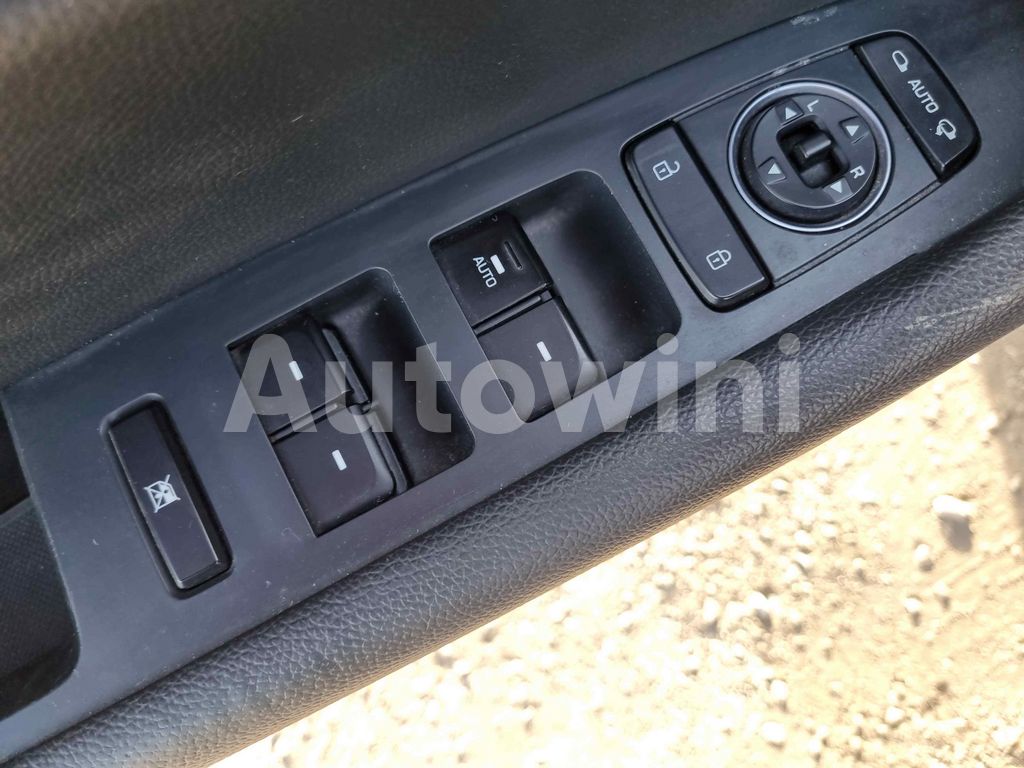 2018 HYUNDAI SONATA RISE 1.7 SM.KEY/NAVI/CAM/ABS AT - 27