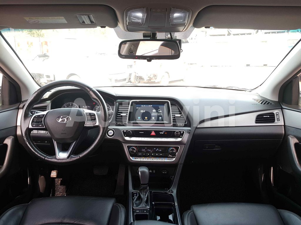 2018 HYUNDAI SONATA RISE 1.7 SM.KEY NAVI CAM ABS VDC - 9