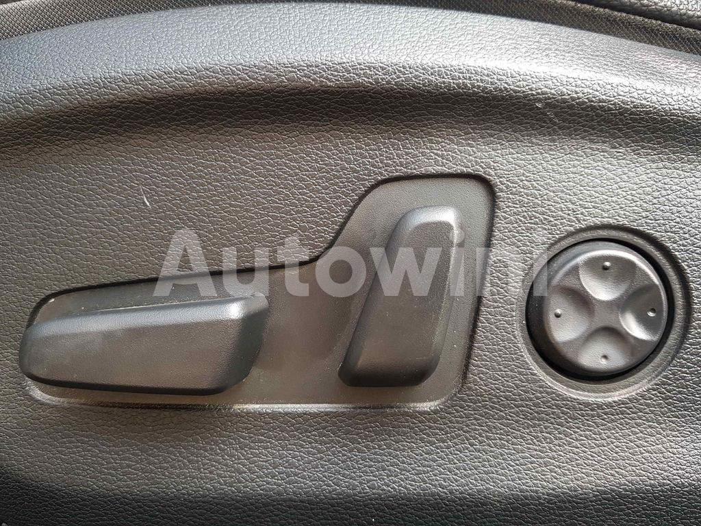 2018 HYUNDAI SONATA RISE 1.7 SM.KEY NAVI CAM ABS VDC - 27