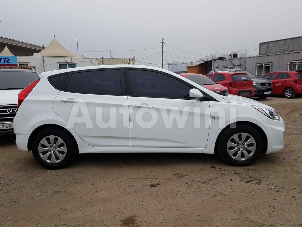 KMHCS51UGHU326624 2017 HYUNDAI ACCENT  1.6WIT ABS VDC EPS TPMS AT-4