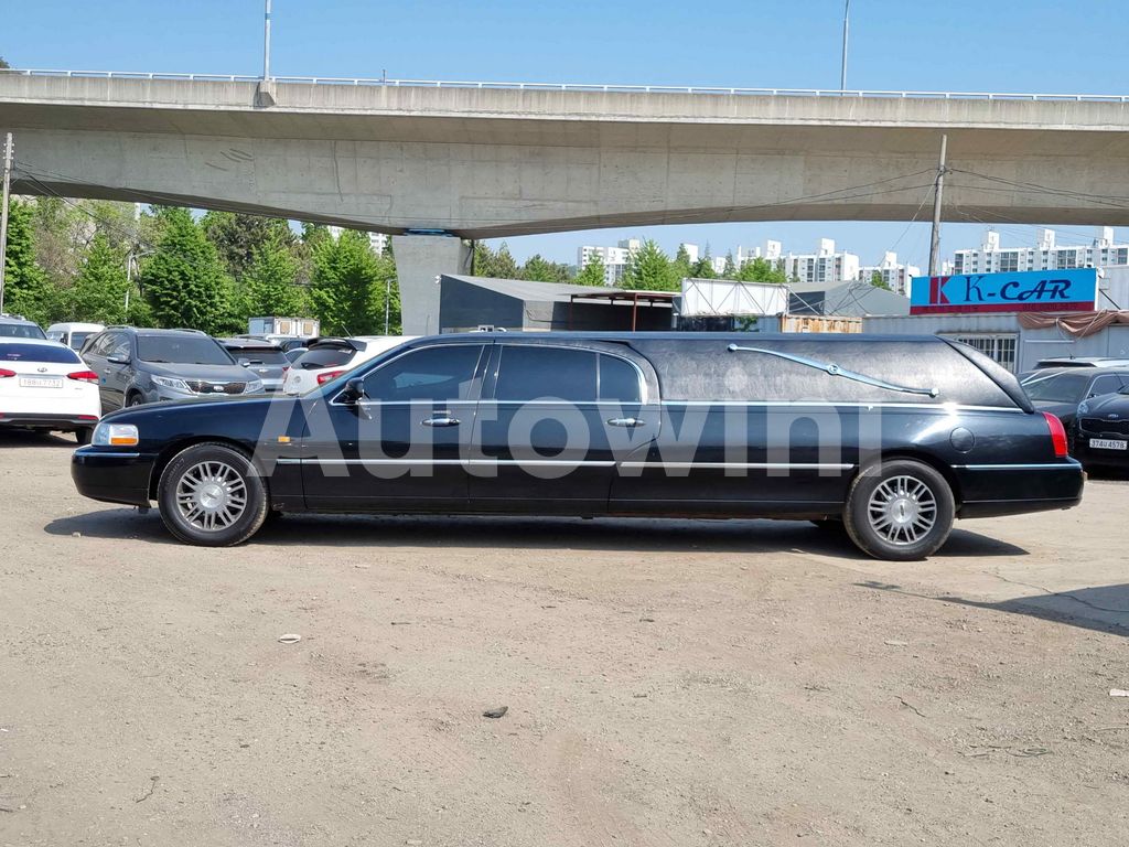 2L1FL8JW5AX618501 2010 LINCOLN TOWN CAR FUNERAL COACH FULL AUTO AC AT-2
