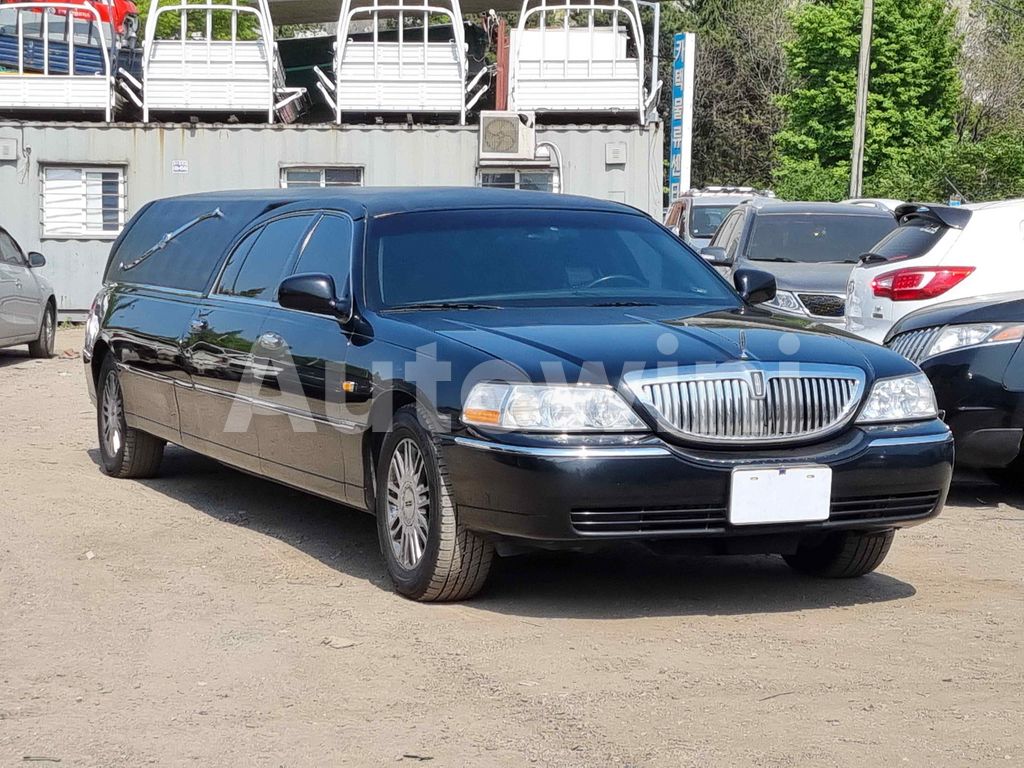 2L1FL8JW5AX618501 2010 LINCOLN TOWN CAR FUNERAL COACH FULL AUTO AC AT-5