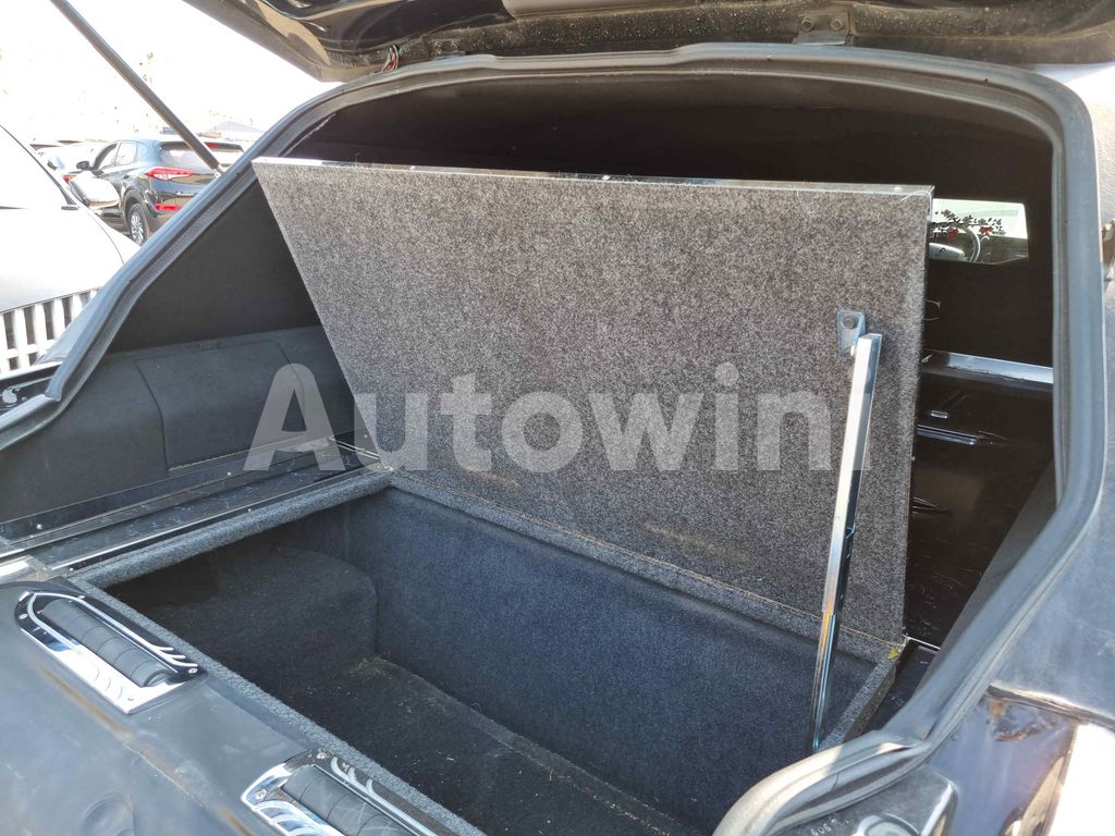 2010 LINCOLN TOWN CAR FUNERAL COACH FULL AUTO AC AT - 33
