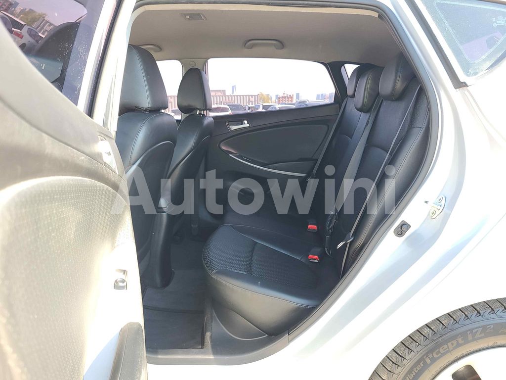 2017 HYUNDAI ACCENT  1.6 SM.KEY NAVI CAMERA ABS VDC - 11