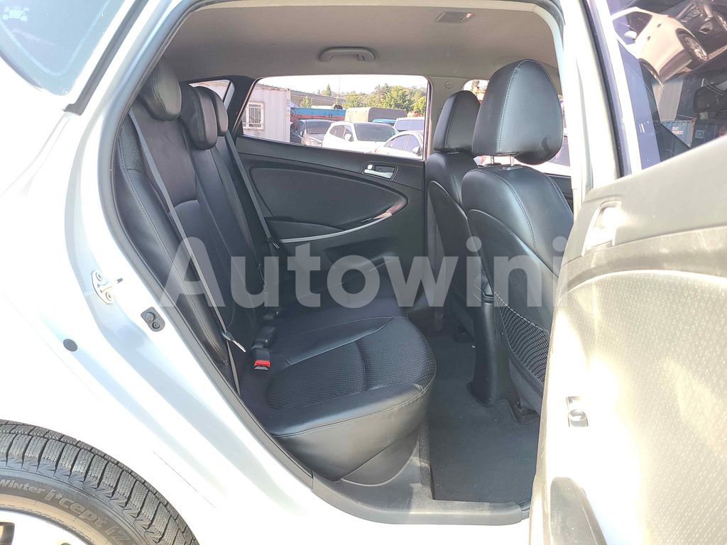 2017 HYUNDAI ACCENT  1.6 SM.KEY NAVI CAMERA ABS VDC - 12