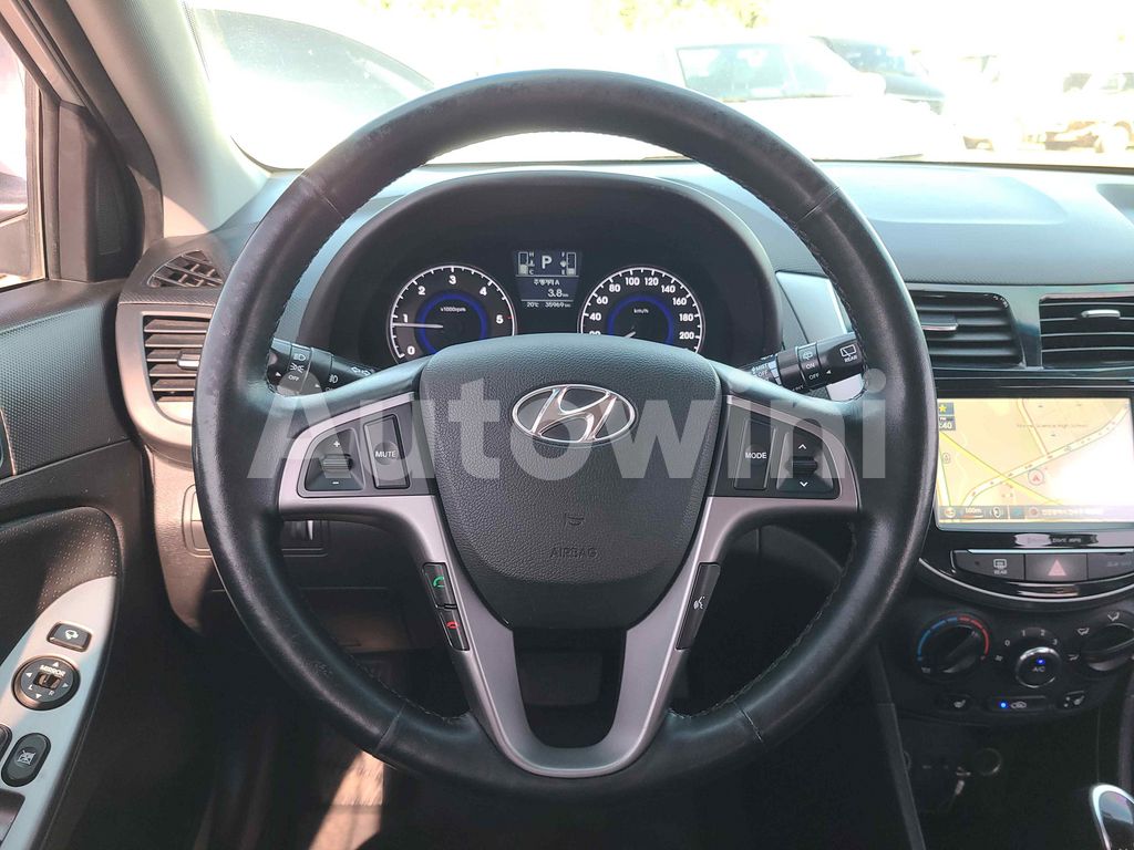 2017 HYUNDAI ACCENT  1.6 SM.KEY NAVI CAMERA ABS VDC - 14