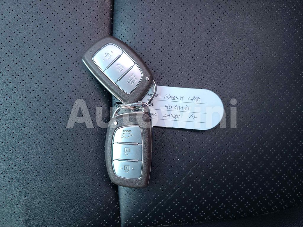 2017 HYUNDAI ACCENT  1.6 SM.KEY NAVI CAMERA ABS VDC - 29