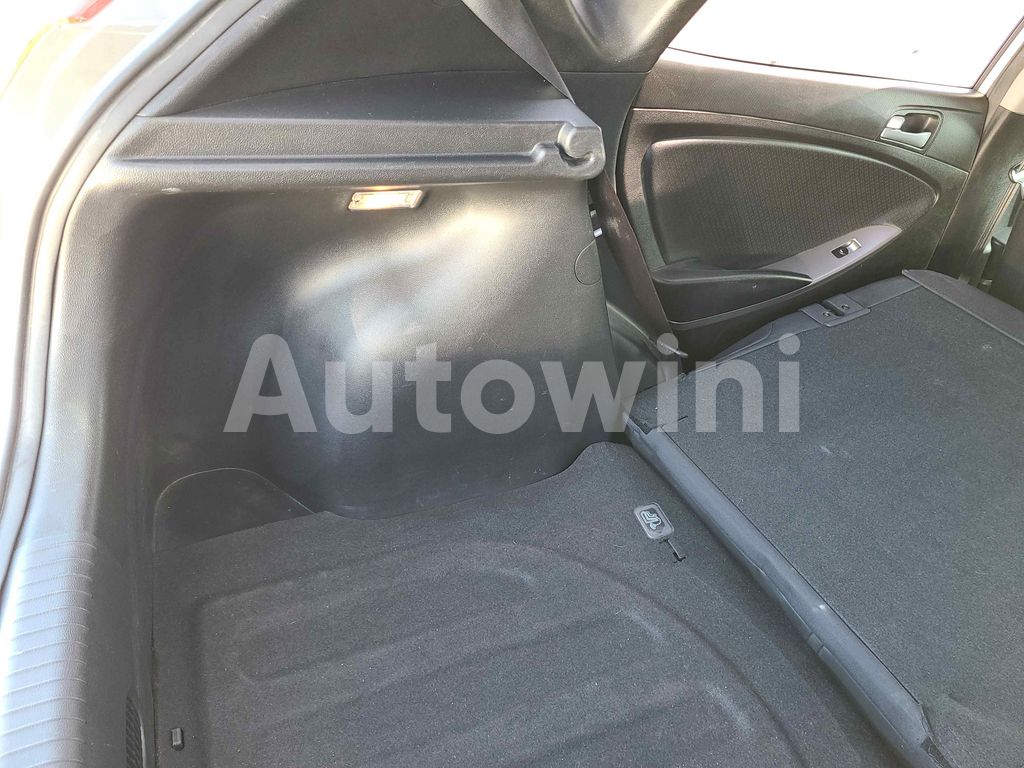 2017 HYUNDAI ACCENT  1.6 SM.KEY NAVI CAMERA ABS VDC - 34