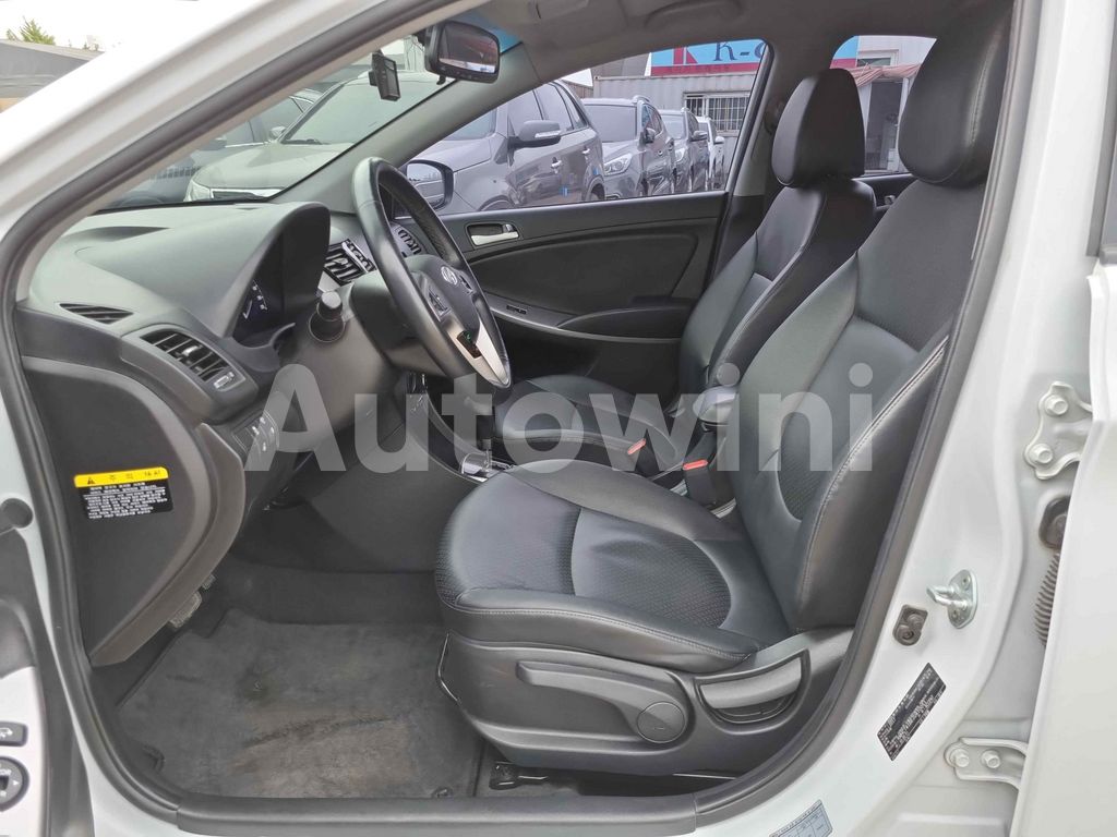 2018 HYUNDAI ACCENT  1.4 SM.KEY*2/NAVI CAMERA ABS VDC EPS TPMS AT - 10