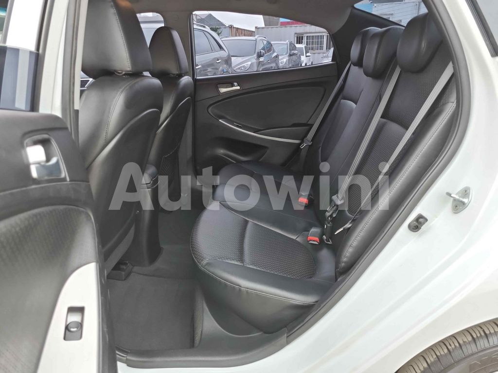 2018 HYUNDAI ACCENT  1.4 SM.KEY*2/NAVI CAMERA ABS VDC EPS TPMS AT - 11
