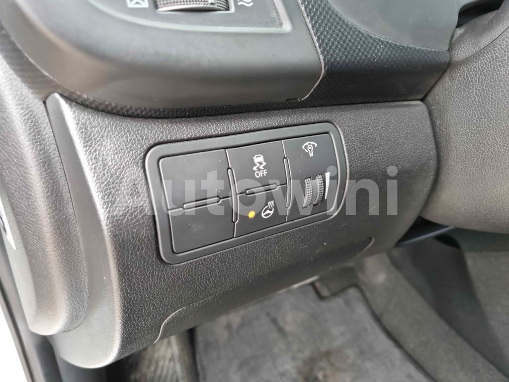 2018 HYUNDAI ACCENT  1.4 SM.KEY*2/NAVI CAMERA ABS VDC EPS TPMS AT - 24