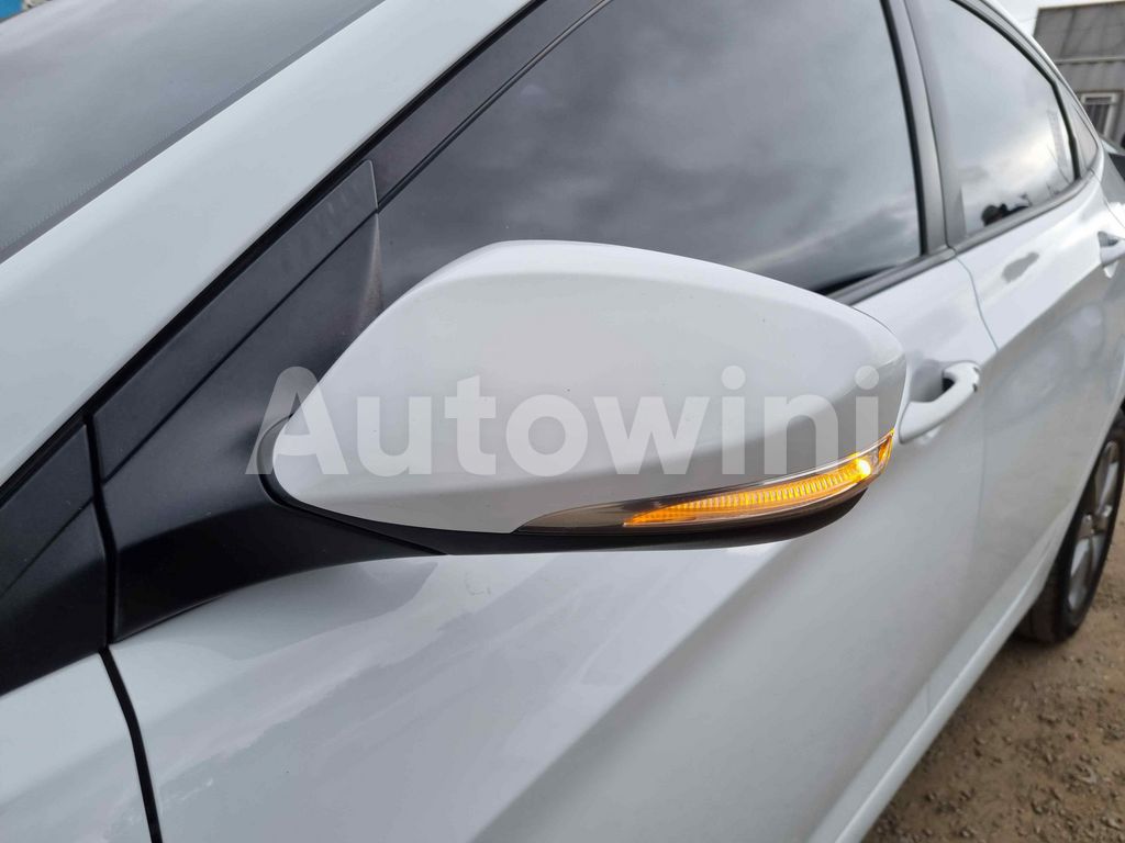 2018 HYUNDAI ACCENT  1.4 SM.KEY*2/NAVI CAMERA ABS VDC EPS TPMS AT - 39
