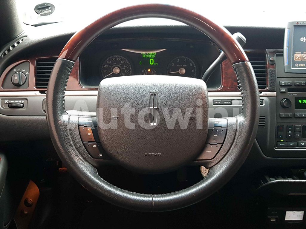 2010 LINCOLN TOWN CAR FUNERAL COACH NAVI ABS AT - 14