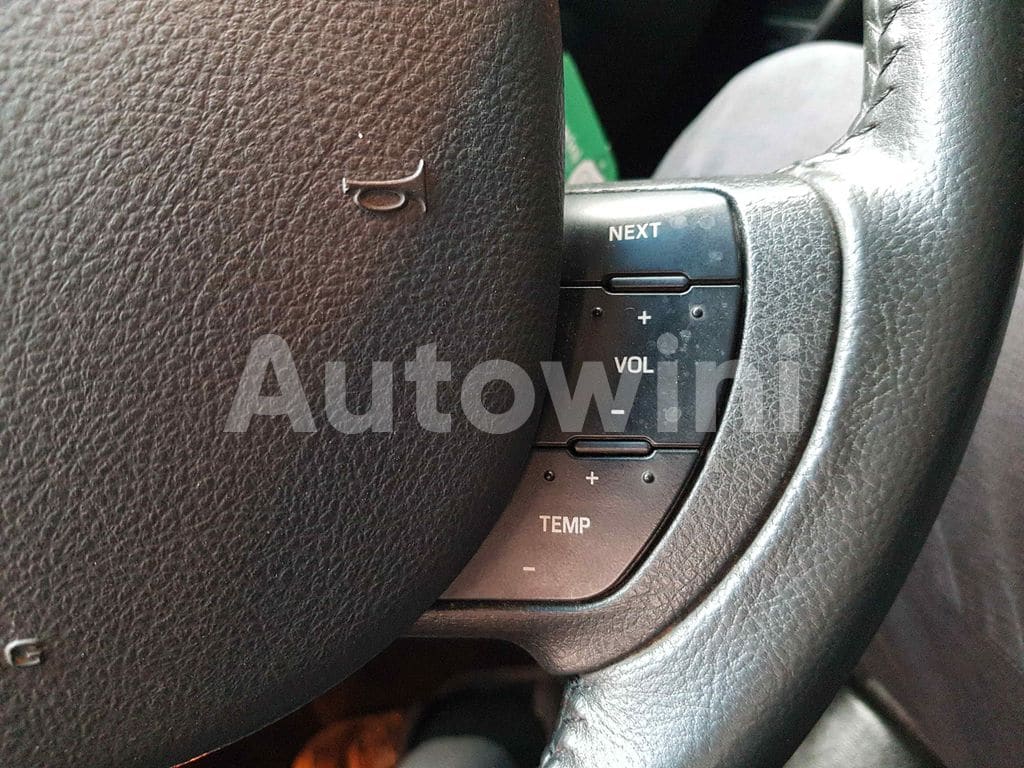2010 LINCOLN TOWN CAR FUNERAL COACH NAVI ABS AT - 20