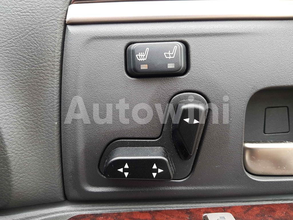 2010 LINCOLN TOWN CAR FUNERAL COACH NAVI ABS AT - 24