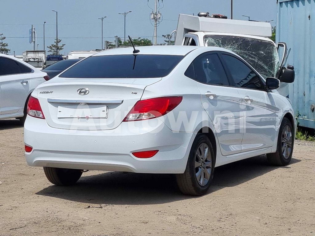 2018 HYUNDAI ACCENT  1.4 SM.KEY*2 NAVI CAM ABS VDC EPS TPMS AT - 8