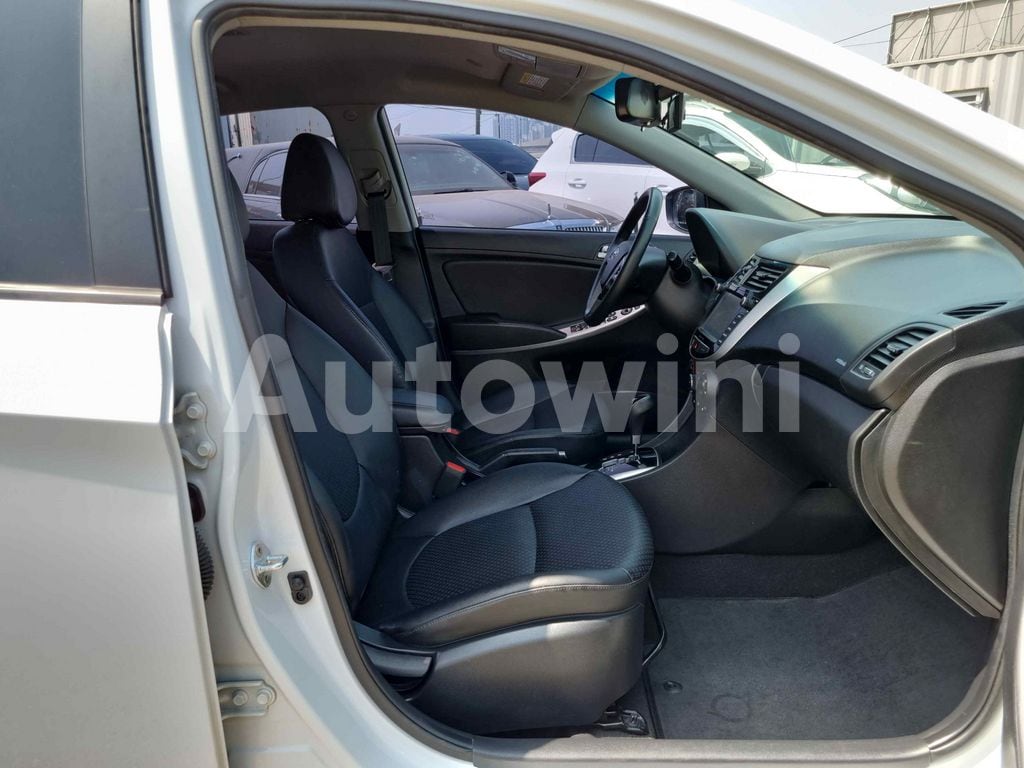2018 HYUNDAI ACCENT  1.4 SM.KEY*2 NAVI CAM ABS VDC EPS TPMS AT - 13