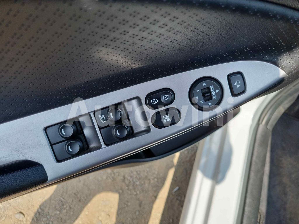 2018 HYUNDAI ACCENT  1.4 SM.KEY*2 NAVI CAM ABS VDC EPS TPMS AT - 26