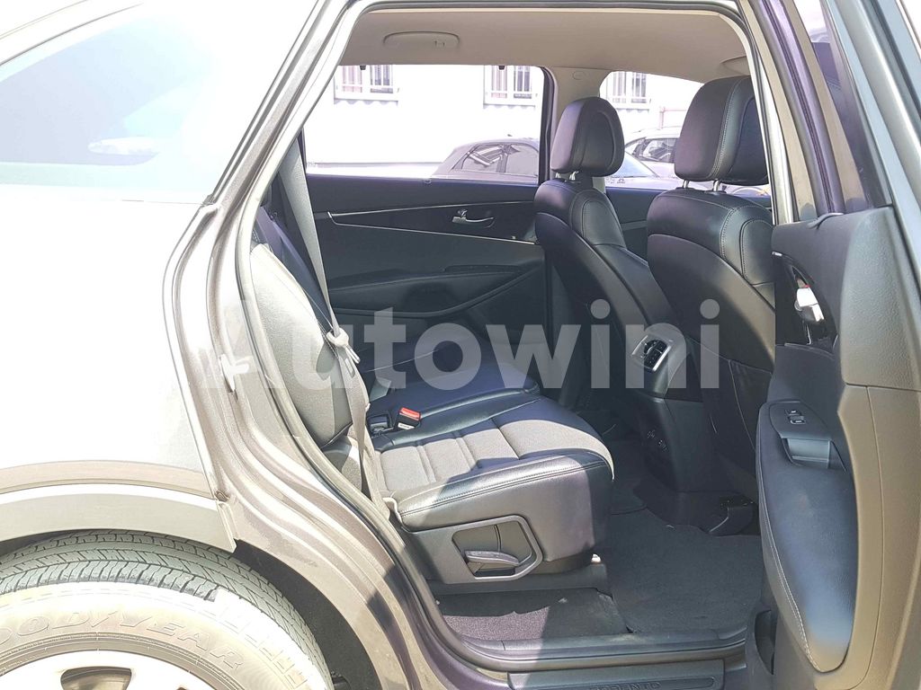 2015 KIA  SORENTO 2.0 SM.KEY NAVI CAM ABS TPMS - 12