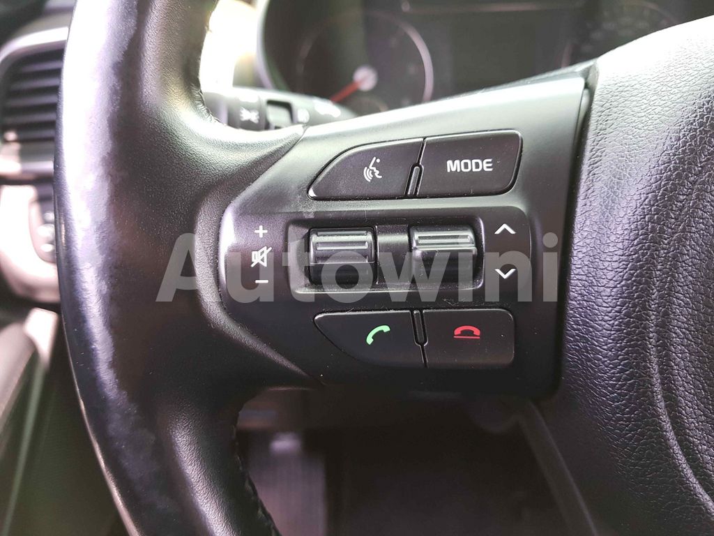2015 KIA  SORENTO 2.0 SM.KEY NAVI CAM ABS TPMS - 19