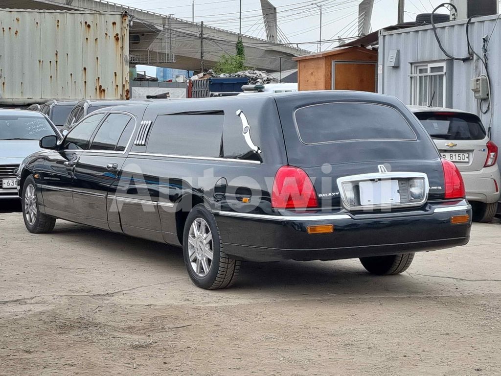 2010 LINCOLN TOWN CAR HEARSE/ REAR CAMERA ABS AT - 7