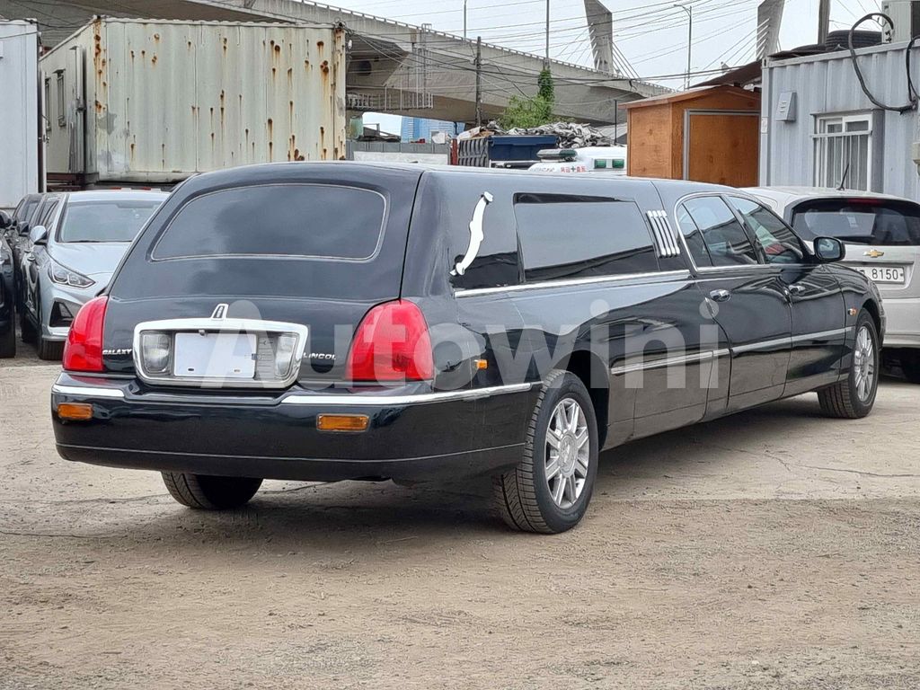 2010 LINCOLN TOWN CAR HEARSE/ REAR CAMERA ABS AT - 8