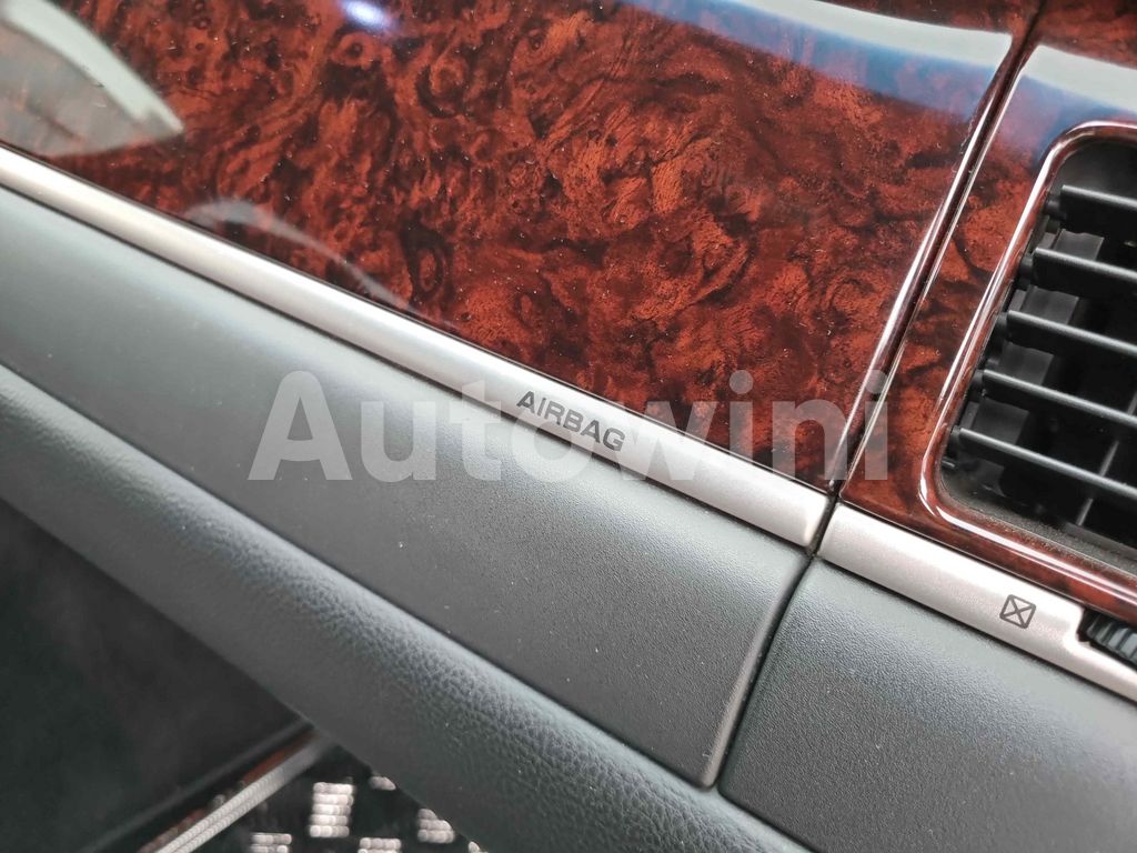 2010 LINCOLN TOWN CAR HEARSE/ REAR CAMERA ABS AT - 21