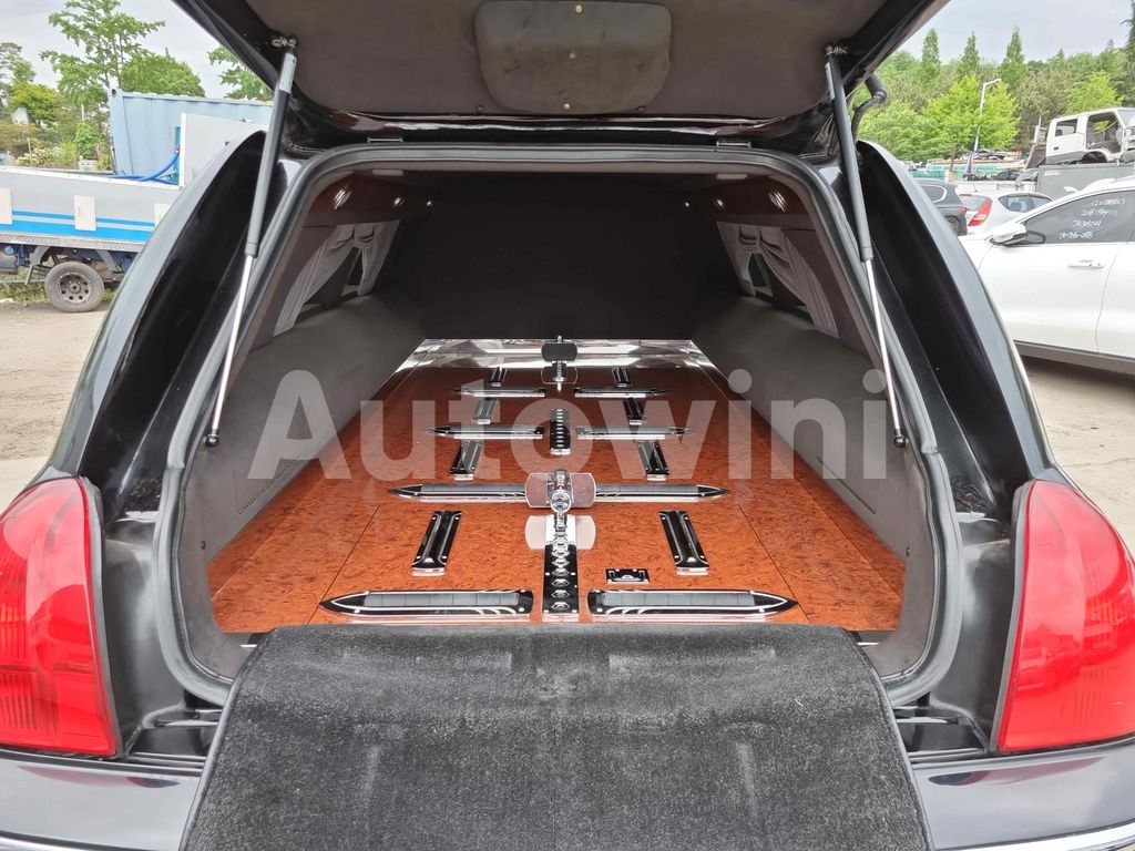 2010 LINCOLN TOWN CAR HEARSE/ REAR CAMERA ABS AT - 28