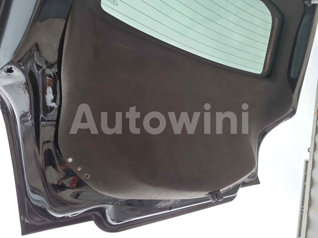 2010 LINCOLN TOWN CAR HEARSE/ REAR CAMERA ABS AT - 33