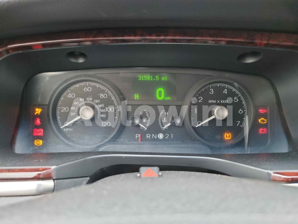 2010 LINCOLN TOWN CAR HEARSE/ REAR CAMERA ABS AT - 43