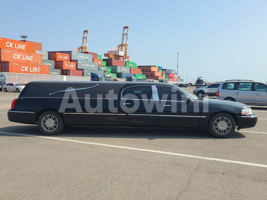 2LNBL8CV7AX623877 2010 LINCOLN TOWN CAR HEARSE BEIGE INTERIOR ABS AT-4