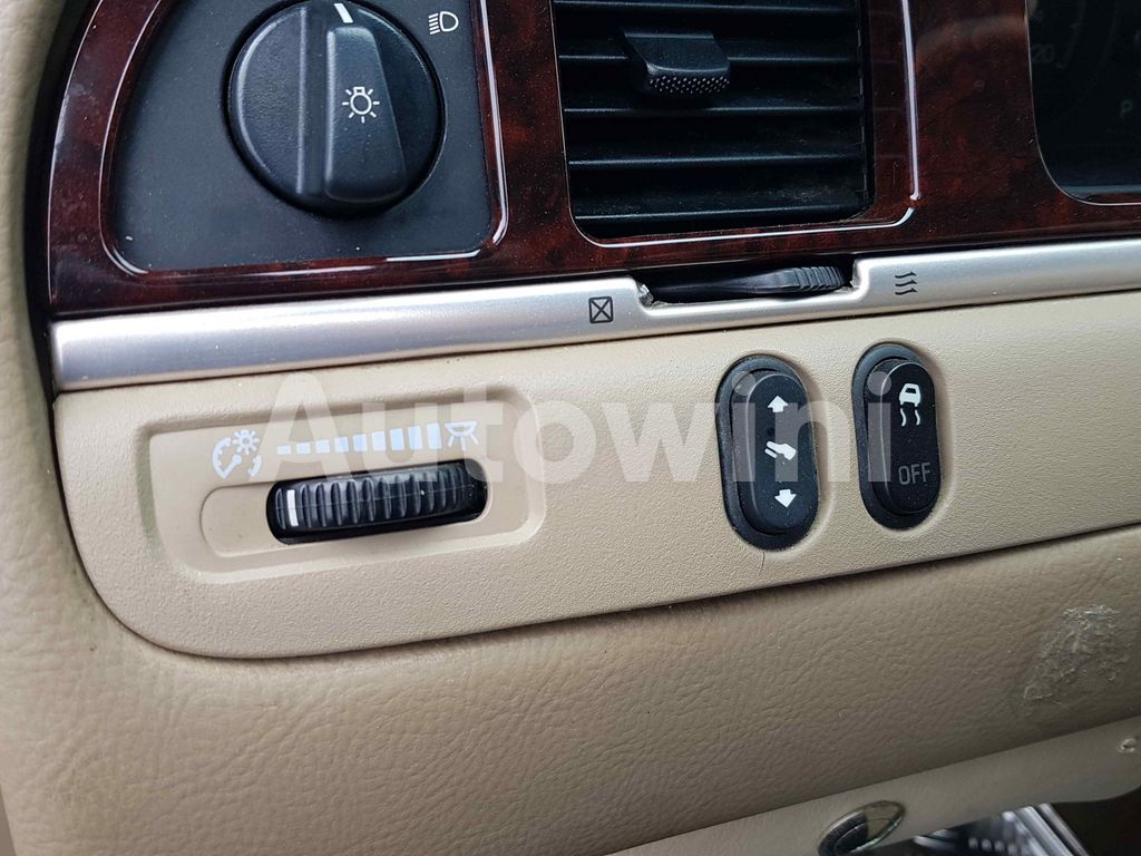 2010 LINCOLN TOWN CAR HEARSE BEIGE INTERIOR ABS AT - 20